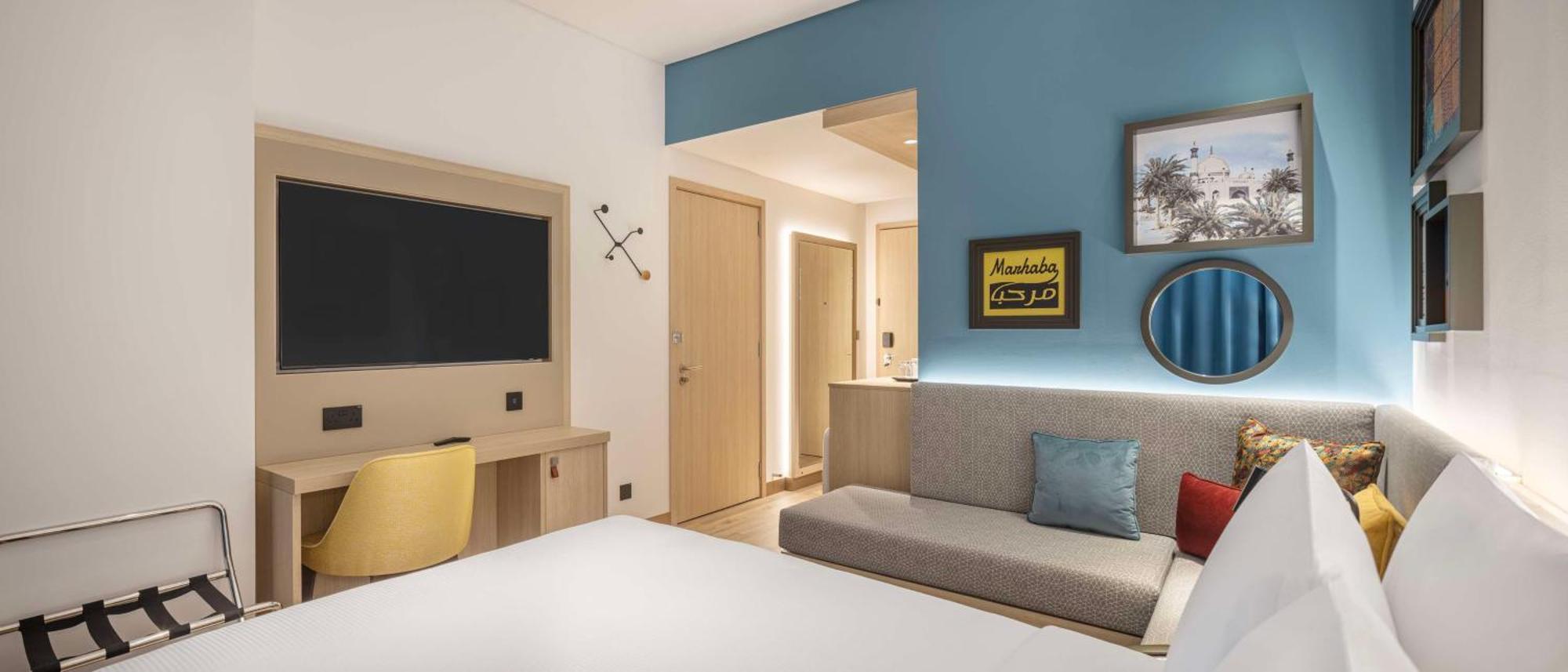 ホテル Hampton By Hilton Kuwait Salmiya クウェート エクステリア 写真