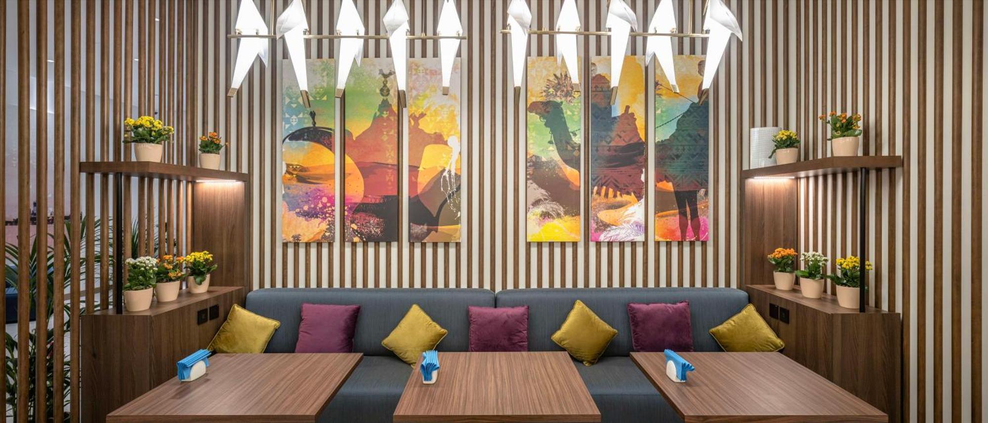 ホテル Hampton By Hilton Kuwait Salmiya クウェート エクステリア 写真